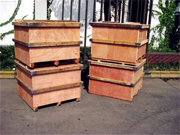成都钢边木箱生产厂家,成都钢边木箱定制,成都钢边木箱批发