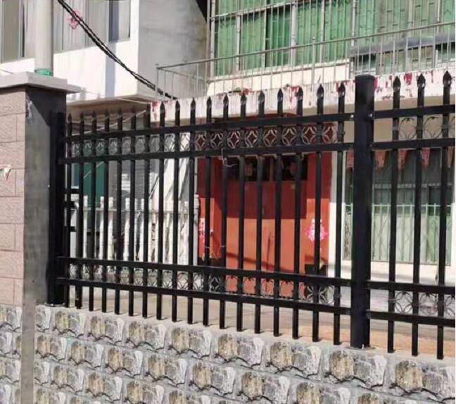 呼市铁艺围栏厂家 内蒙古阳台围栏定制 院墙围栏设计
